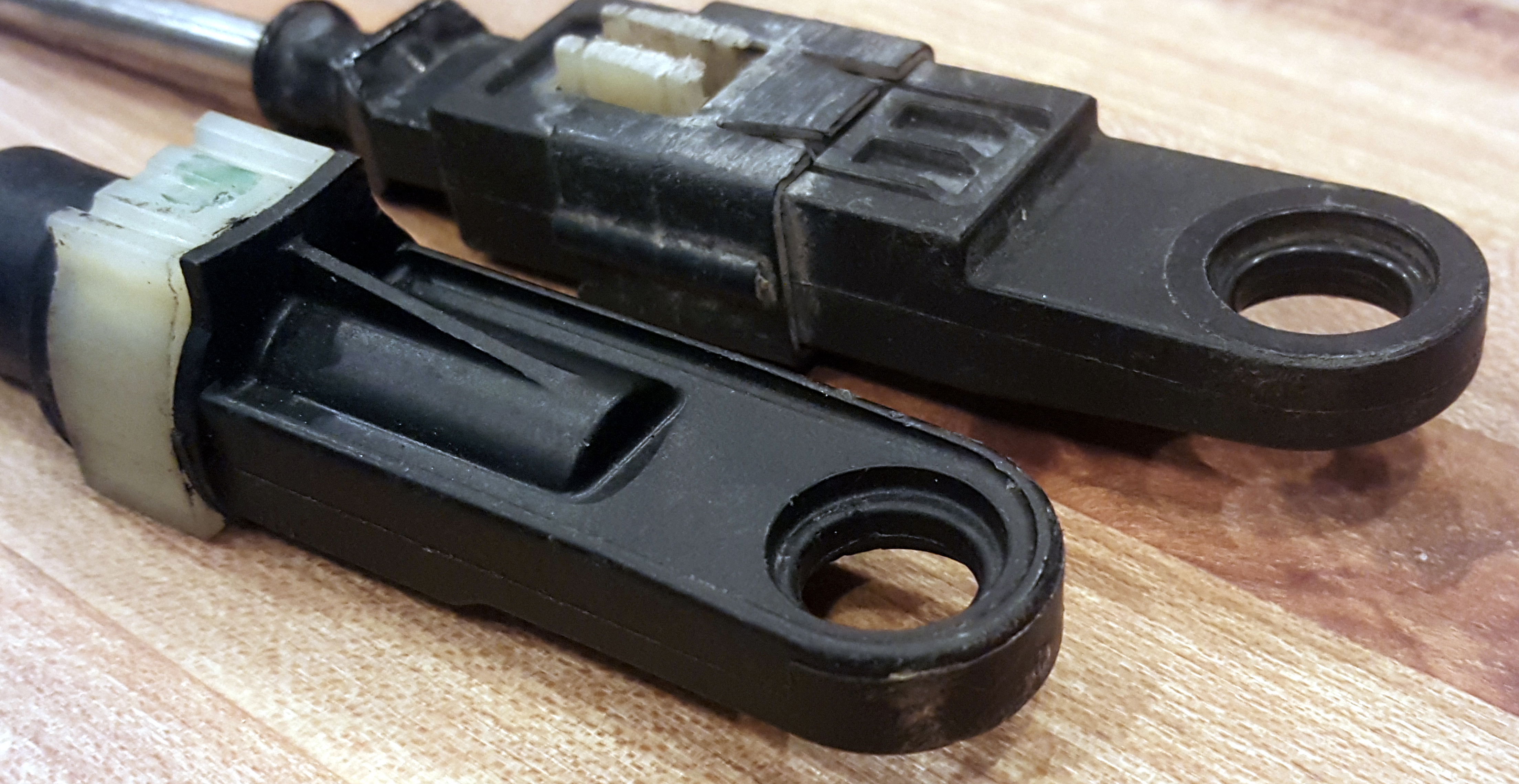 im1kit-cable-ends.jpg im1kit-cable-ends.jpg